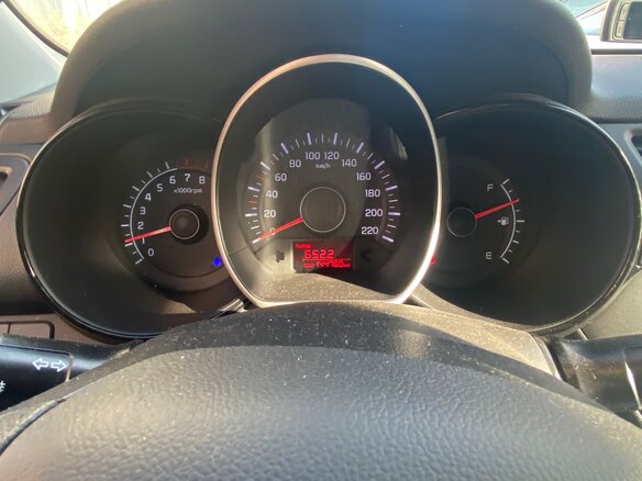 2014 Kia Rio III, белый, 630000 рублей - вид 6