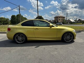 2010 BMW 1 серии 135i I (E82/E88) Рестайлинг 2, золотистый, 1350000 рублей, вид 5