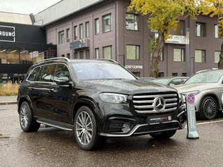2026 Mercedes-Benz GLS 450 II (X167) Рестайлинг, чёрный, 13190000 рублей, вид 3