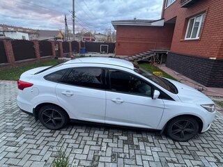 2017 Ford Focus III Рестайлинг, белый, 950000 рублей, вид 4