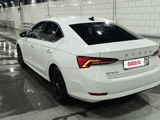2021 Skoda Octavia IV (A8), белый, 2100000 рублей, вид 4