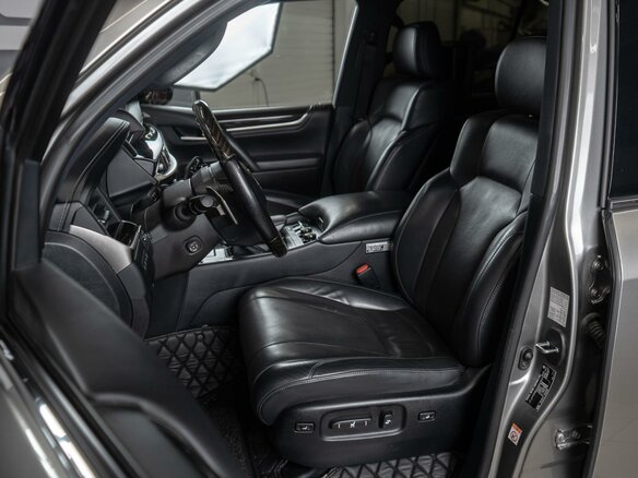 2018 Lexus LX 570 III Рестайлинг 2, серый, 9999999 рублей - вид 6