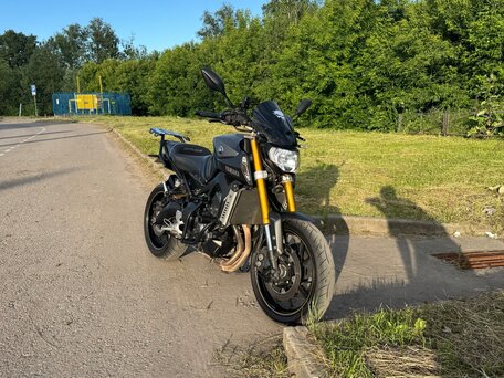 2014 Yamaha MT-09 (FZ-09), серый, 600000 рублей, вид 2