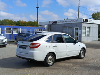 2016 Lada (ВАЗ) Granta I, белый, 299000 рублей, вид 5