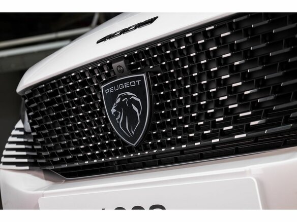 2024 Peugeot 4008 II Рестайлинг, белый, 3899000 рублей - вид 5