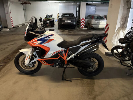 2023 KTM 1290 Super Adventure R, белый, 1650000 рублей, вид 5