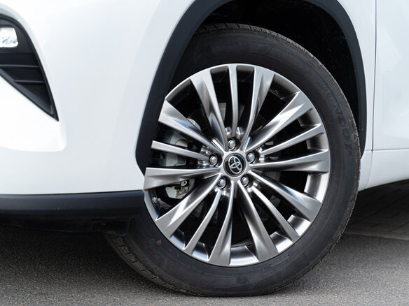 2026 Toyota Highlander IV (XU70), белый, 5690000 рублей - вид 12