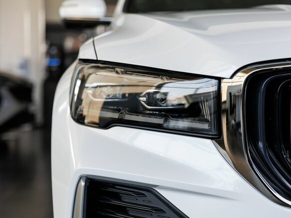 2026 Geely Monjaro I Рестайлинг, белый, 4954990 рублей - вид 32