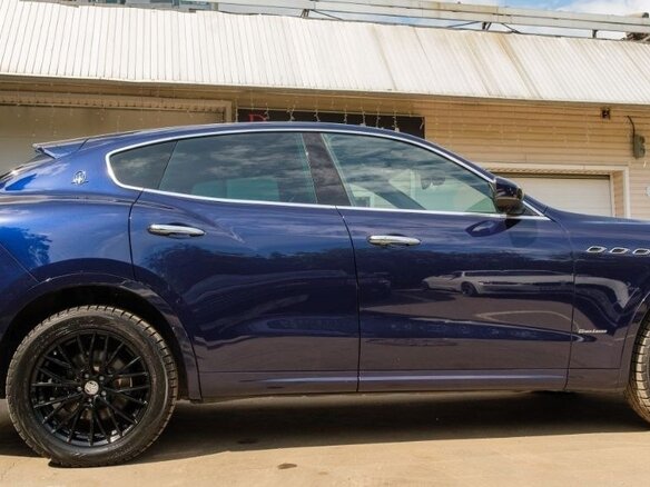 2019 Maserati Levante Diesel I, синий, 5000000 рублей - вид 3