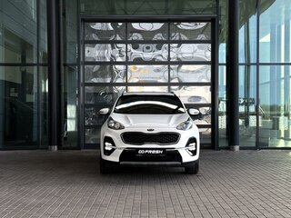 2019 Kia Sportage IV Рестайлинг, белый, 2430000 рублей, вид 2
