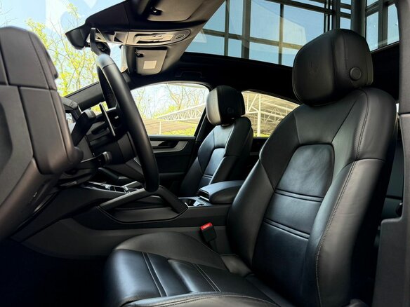 2024 Porsche Cayenne S Coupé III Рестайлинг, чёрный, 16490000 рублей - вид 9