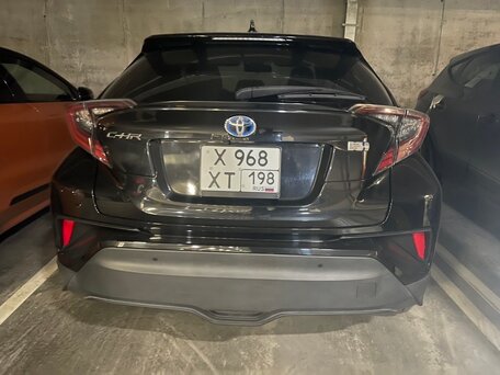 2018 Toyota C-HR I, чёрный, 2150000 рублей, вид 3