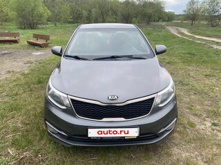 2016 Kia Rio III Рестайлинг, серый, 650000 рублей, вид 1