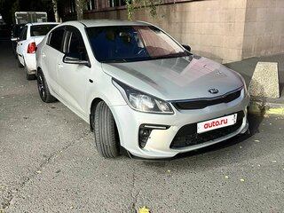 2019 Kia Rio IV, белый, 950000 рублей, вид 3
