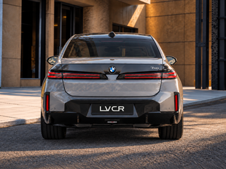 2026 BMW 7 серии 740i xDrive VII (G70), чёрный, 26500000 рублей, вид 2