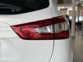 2014 Nissan Qashqai II, белый, 1350000 рублей, вид 5