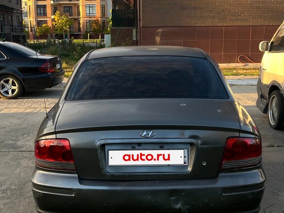 2002 Hyundai Sonata IV (EF) Рестайлинг, серый - вид 3