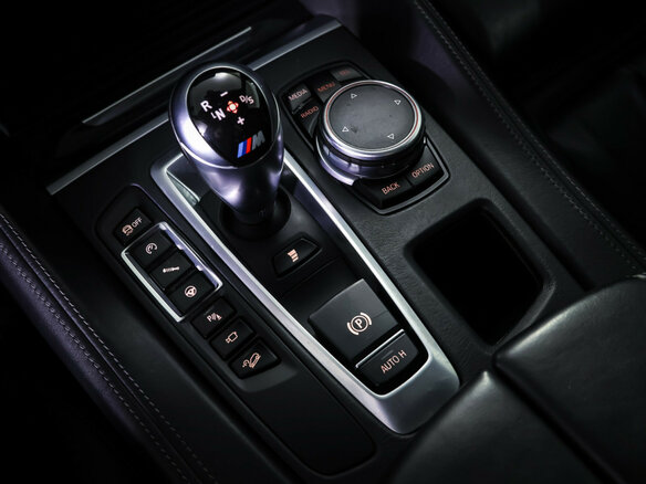 2015 BMW X5 M II (F85), серый, 3278000 рублей - вид 17