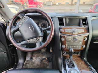 2011 Infiniti QX56 II, чёрный, 1510000 рублей, вид 4