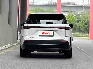 2026 Toyota bZ3X 58.3 kWh, белый, 2760001 рублей, вид 4