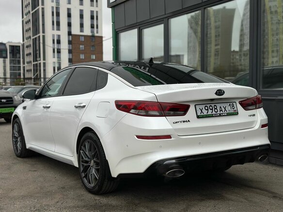 2018 Kia Optima IV Рестайлинг, белый, 1949000 рублей - вид 6