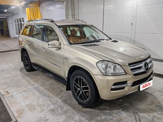 2011 Mercedes-Benz GL-Класс 350 I (X164) Рестайлинг, бежевый, 1800000 рублей, вид 3