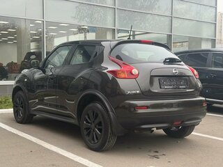 2011 Nissan Juke I, коричневый, 680000 рублей, вид 4