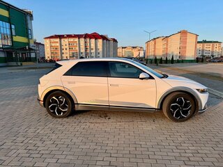 2023 Hyundai IONIQ 5 Long Range I, белый, 2272677 рублей, вид 4