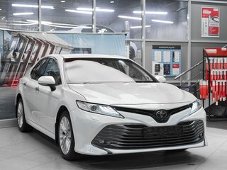 2019 Toyota Camry VIII (XV70), белый, 2399000 рублей, вид 3