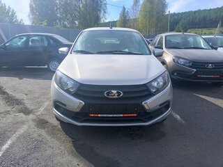 2026 Lada (ВАЗ) Granta I Рестайлинг, серебристый, 1151000 рублей, вид 2
