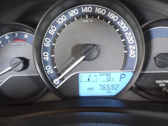 2013 Toyota Auris II, белый, 1450000 рублей - вид 6