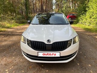2020 Skoda Octavia III (A7) Рестайлинг, белый, 2300000 рублей, вид 5