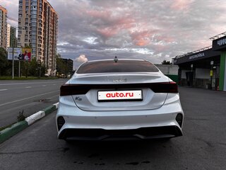 2021 Kia K3 II Рестайлинг, белый, 1580000 рублей, вид 4