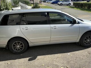 2003 Toyota Corolla IX (E120, E130), серебристый, 680000 рублей, вид 3