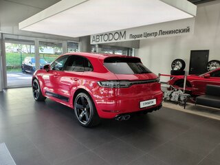 2020 Porsche Macan GTS I Рестайлинг, красный, 7080000 рублей, вид 4