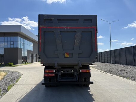 2023 Sinotruk Howo T5G, красный, 6200000 рублей, вид 4