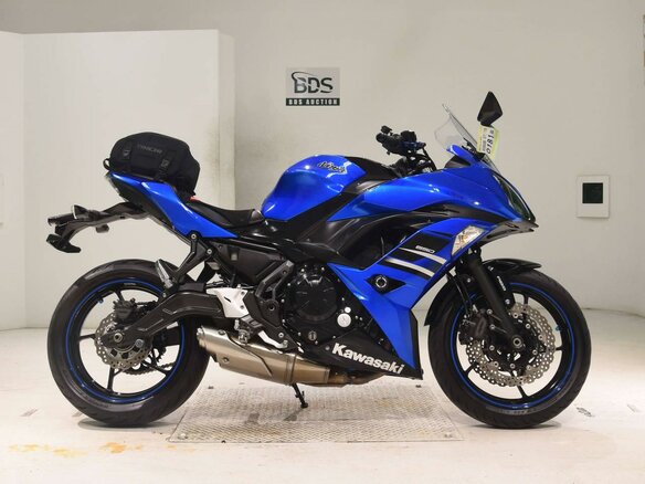 2019 Kawasaki Ninja 650, синий, 655000 рублей - вид 1