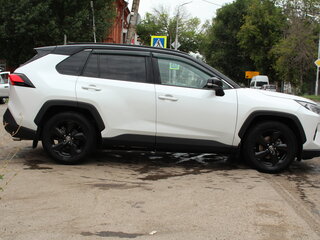 2021 Toyota RAV4 V (XA50), белый, 3700000 рублей, вид 3