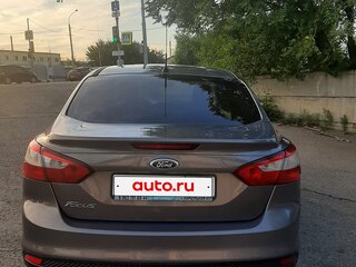2011 Ford Focus III, коричневый, 600000 рублей, вид 2
