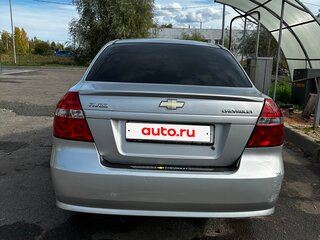 2008 Chevrolet Aveo I Рестайлинг, серебристый, 440000 рублей, вид 3