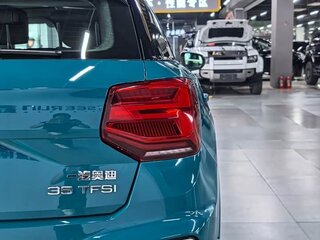 2022 Audi Q2 L 35 TFSI I Рестайлинг, голубой, 1630000 рублей, вид 4