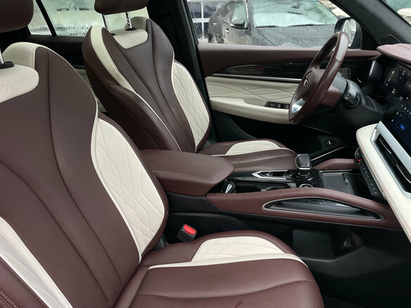 2023 Geely Monjaro I, серый, 2799000 рублей - вид 12