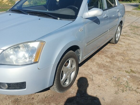 2010 Vortex Estina I, серебристый - вид 3
