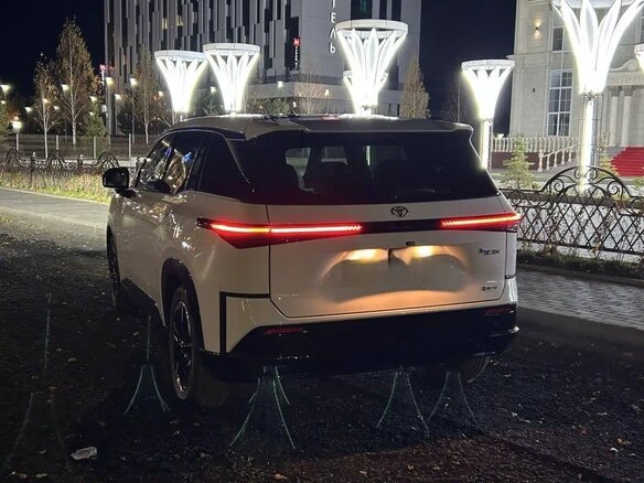 2026 Toyota bZ3X 58.3 kWh, белый, 2930000 рублей - вид 5