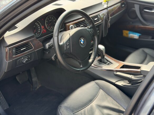 2007 BMW 3 серии 325i V (E90/E91/E92/E93), серый, 1050000 рублей - вид 9