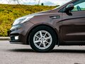 2016 Kia Rio III Рестайлинг, коричневый, 950000 рублей - вид 8