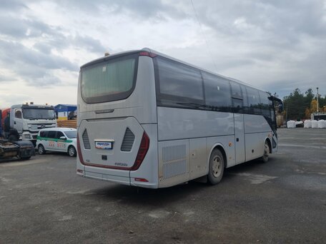 2024 Yutong ZK6947H, белый, 12170000 рублей, вид 3