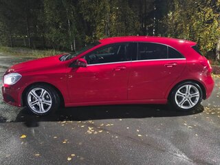 2015 Mercedes-Benz A-Класс 180 III (W176), красный, 1700000 рублей, вид 2