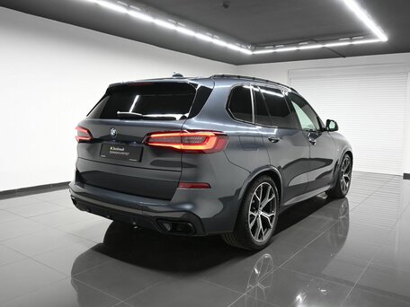 2021 BMW X5 40d IV (G05/G18), серый, 10800000 рублей, вид 4