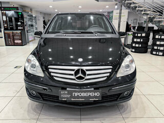2010 Mercedes-Benz B-Класс 200 I (W245) Рестайлинг, чёрный, 550000 рублей, вид 2